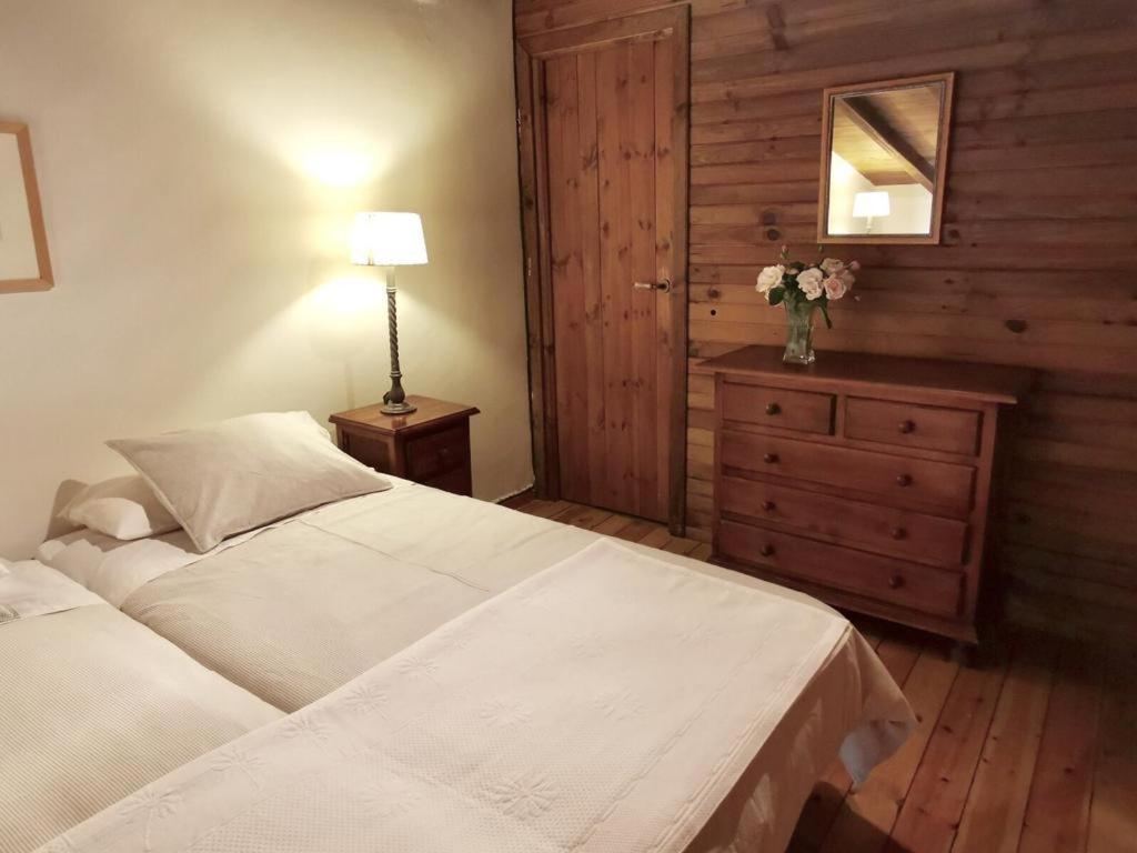 El Piornal Guest House นาวาร์เรดอนดา เด เกรโดส ภายนอก รูปภาพ