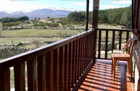 El Piornal Guest House นาวาร์เรดอนดา เด เกรโดส ภายนอก รูปภาพ