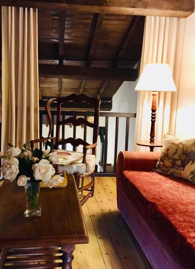 El Piornal Guest House นาวาร์เรดอนดา เด เกรโดส ภายนอก รูปภาพ