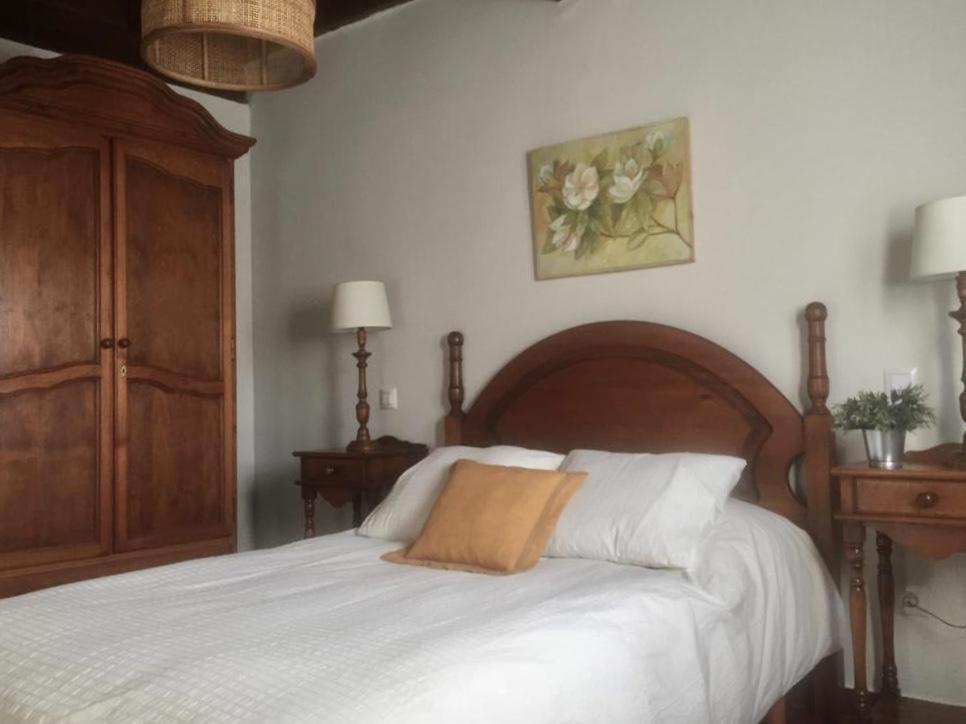 El Piornal Guest House นาวาร์เรดอนดา เด เกรโดส ภายนอก รูปภาพ